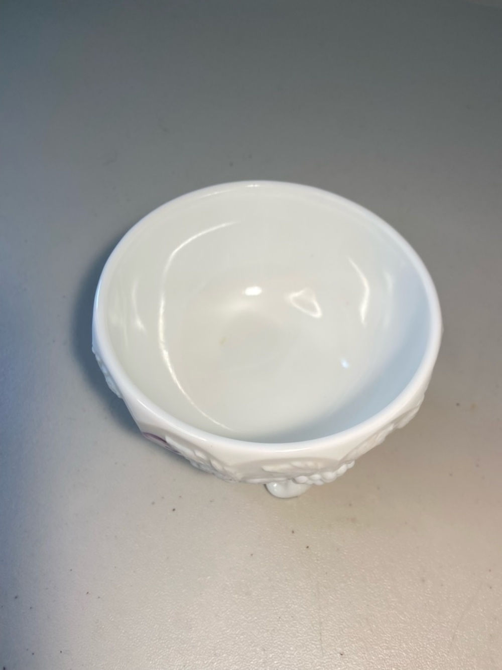 VTG Westmoreland Glass Covered Trinket Dish with Pink Rose and Purple Bow - Picture 6 of 14
